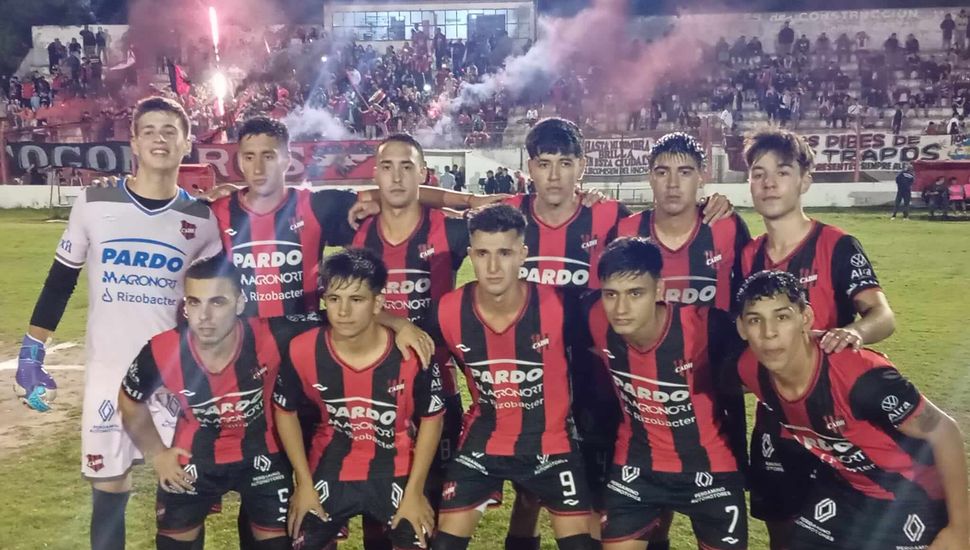 Douglas venció por penales a Juventud y jugará la gran final contra Racing