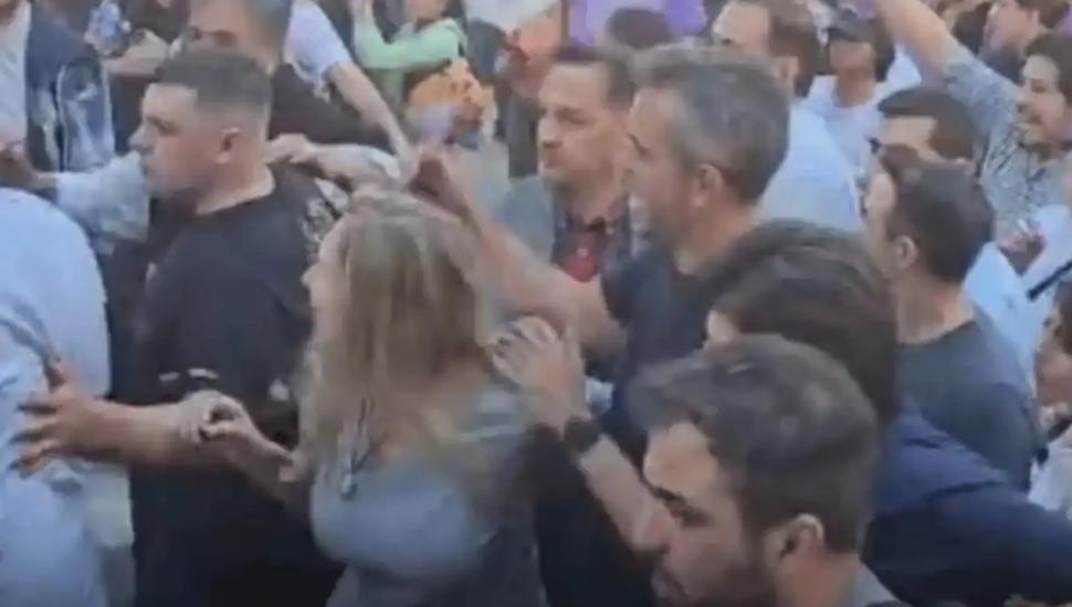 Karina Milei y otra jornada de incidentes: evacuaron su caravana en Corrientes