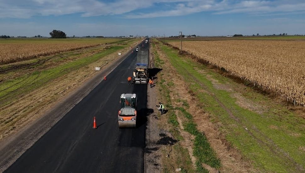 Avanzan las obras de repavimentación de la Ruta Provincial Nº 32
