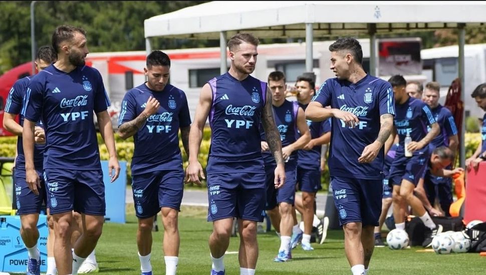 Luego de la derrota frente a Uruguay, la Selección se entrenó con la mente en Brasil