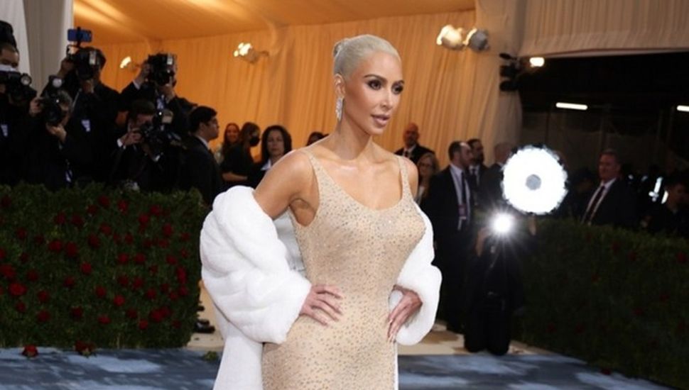 Kim Kardashian arruinó el vestido de Marilyn Monroe
