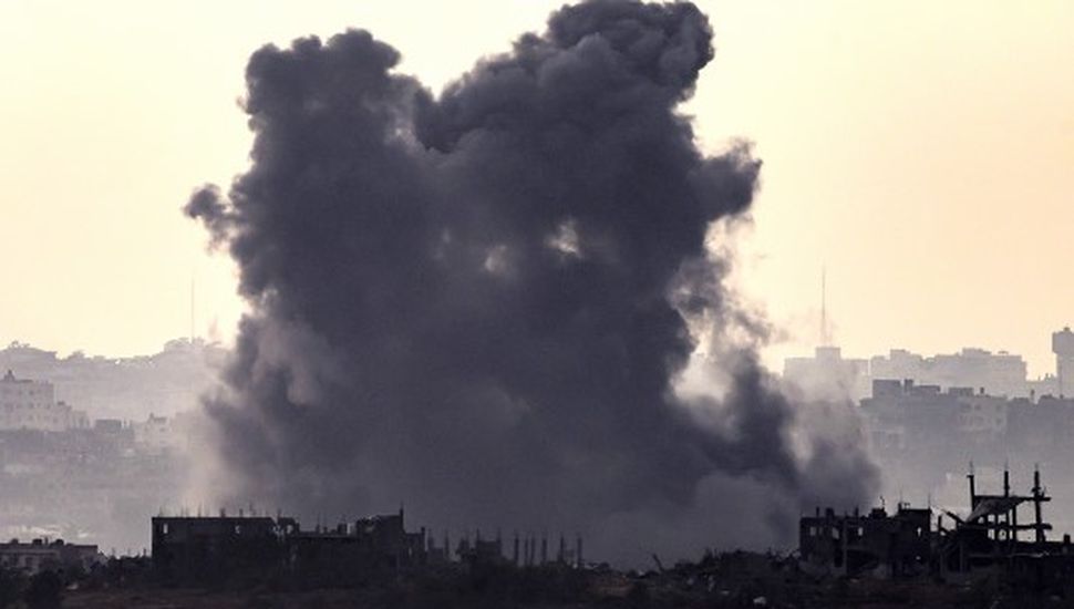 Israel combate a Hamás en Gaza mientras avanza la idea de una tregua
