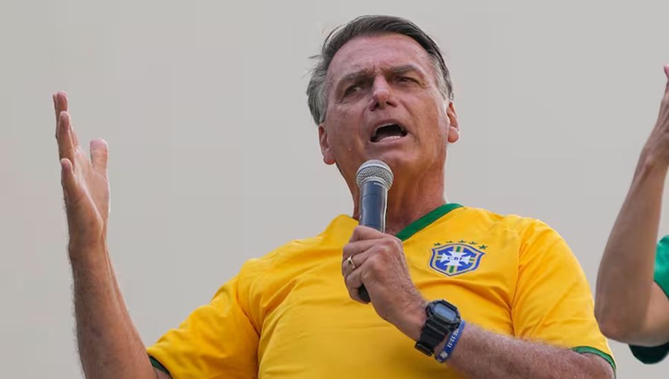 La policía acusa a Bolsonaro de tentativa de golpe de Estado