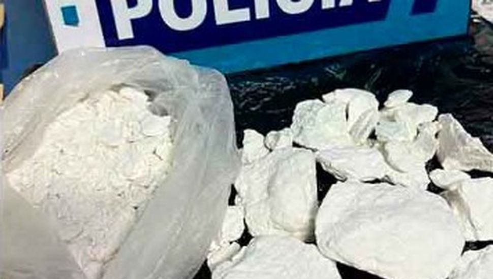 Dos chacabuquenses llevaban más de medio kilo de cocaína