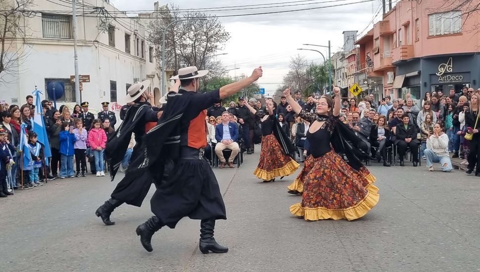 La celebración del 9 de Julio en Rojas, Colón y Salto