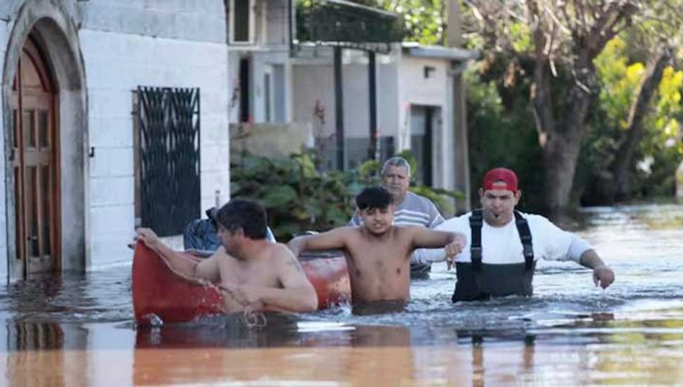 Darán $10 mil millones a inundados de Salto y de otras ciudad damnificadas