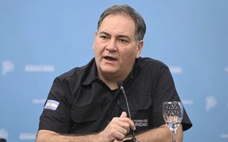 Alonso le contestó a Jorge Macri: “Tenga un poco de dignidad”