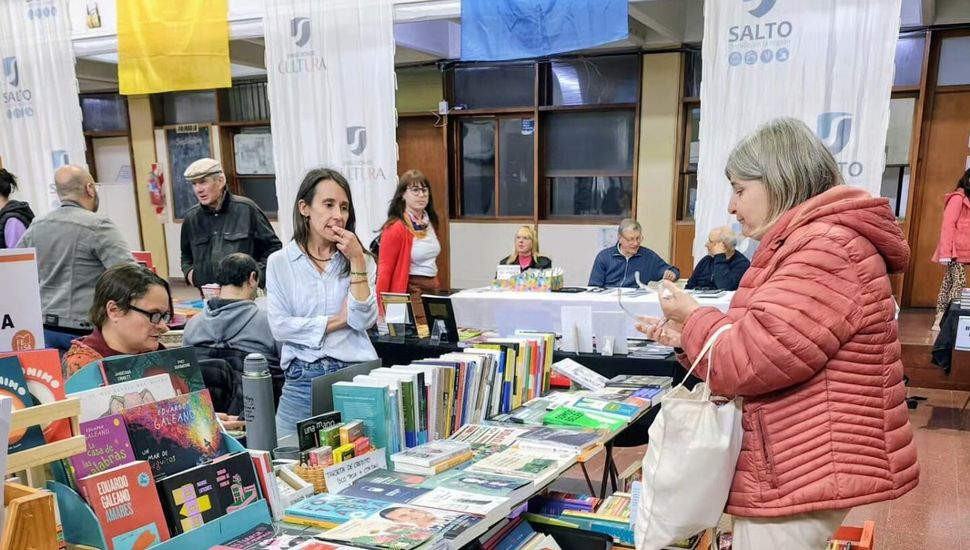 La tercera edición de la Feria del Libro de Salto fue un éxito