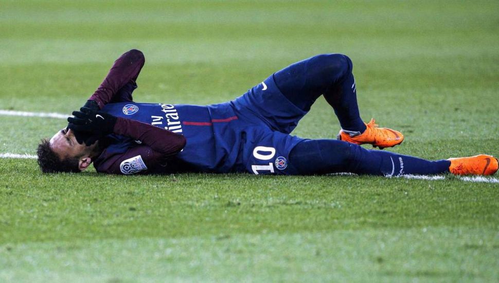 PSG: Neymar fue operado y se pierde lo que resta de la temporada