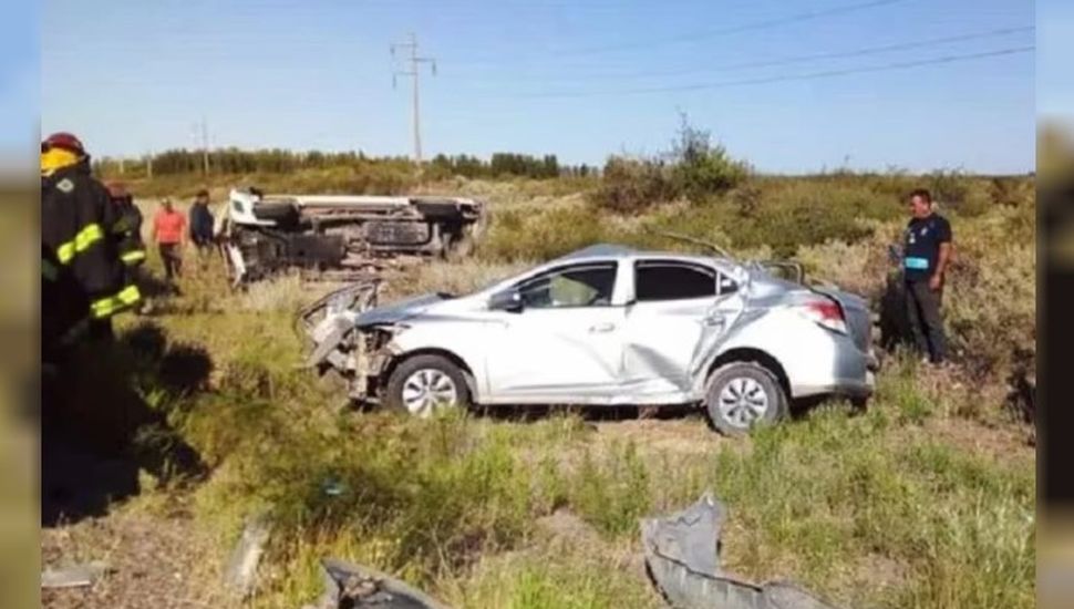 Frenó de golpe en la ruta y provocó la muerte de 2 personas en Río Negro