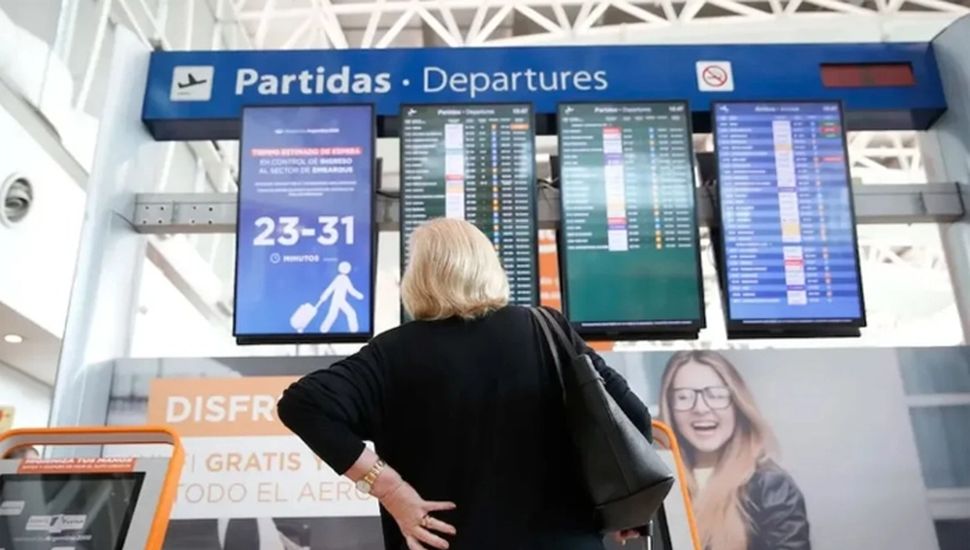 Más turistas argentinos veranearon en el exterior