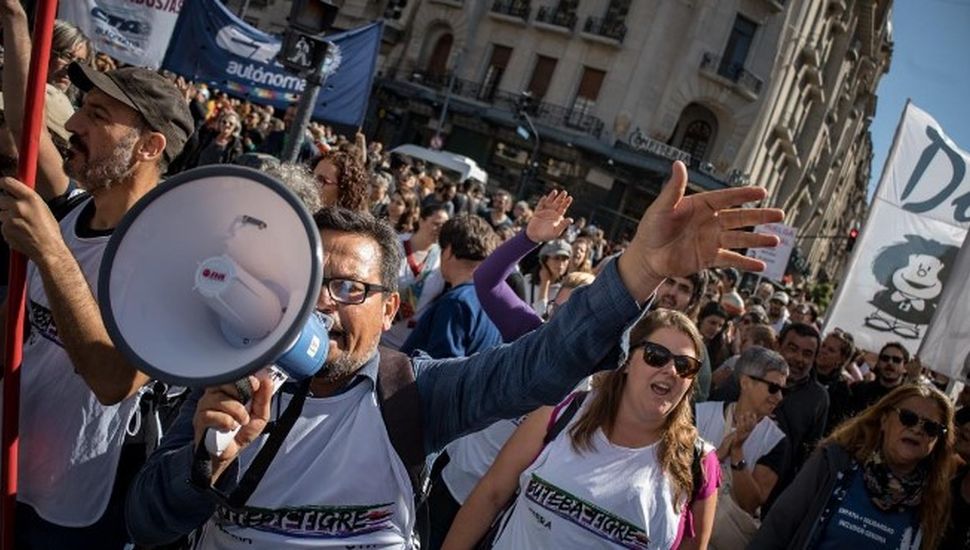 La oposición afina el lápiz por los votos contra el veto de Milei