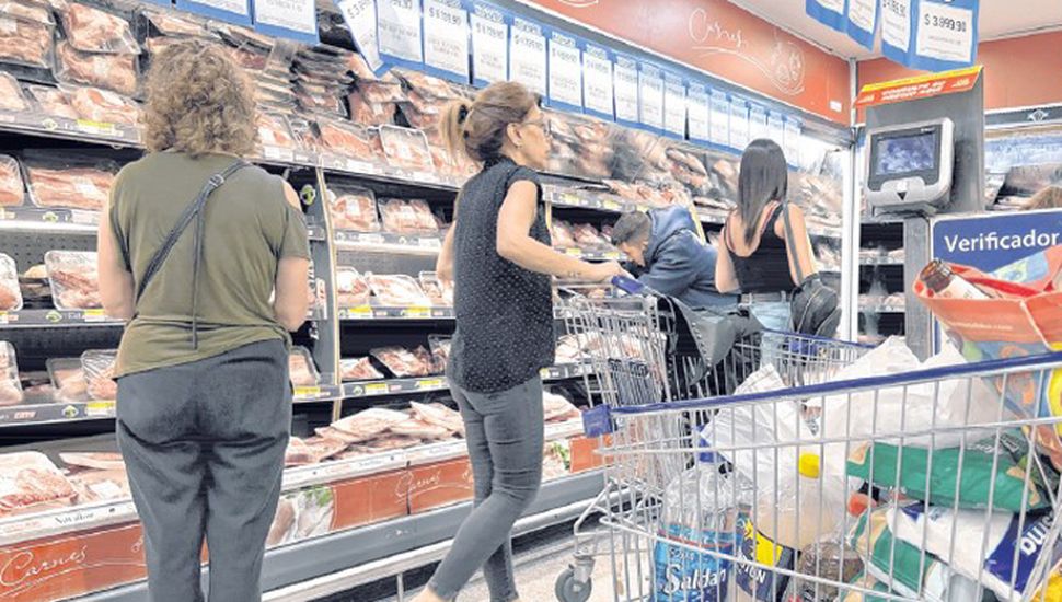 FocusEconomics estimó menos inflación y más crecimiento para 2025