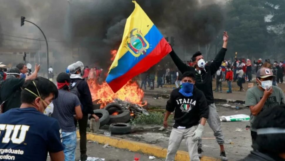 Marcha atrás con el precio del combustible en Ecuador