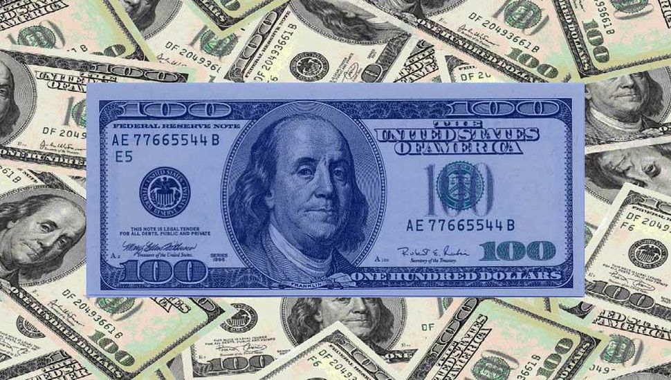 Cae el dólar el blue y se alejó un poco de su récord histórico