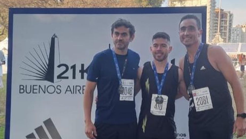 Cincuenta pergaminenses corrieron la Media Maratón en Buenos Aires