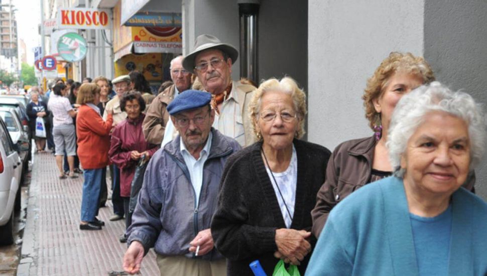 Beneficio para jubilados: sube el salario mínimo