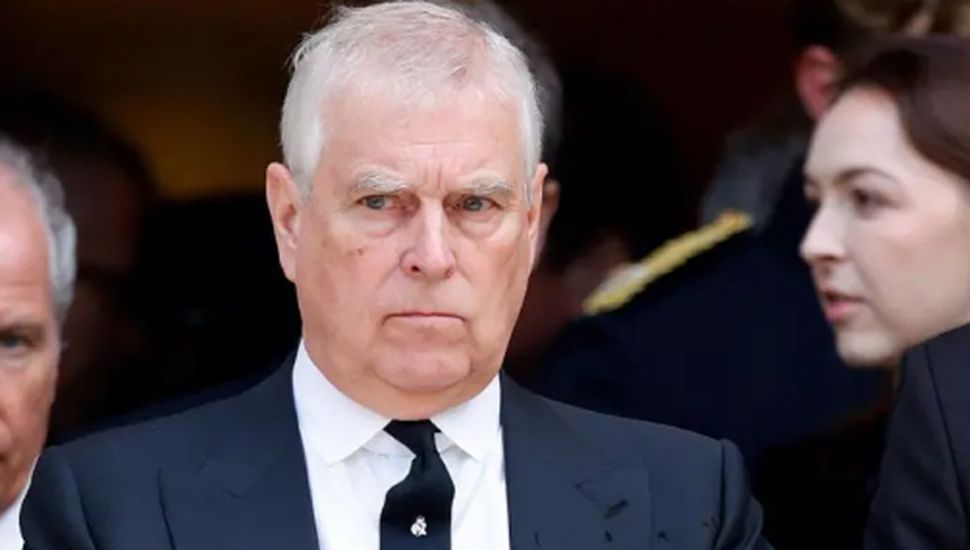 Piden esclarecer el vínculo de Jeffrey Epstein con el expríncipe Andrés