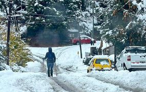 Cómo fue la nevada histórica que llegó a Bariloche inesperadamente