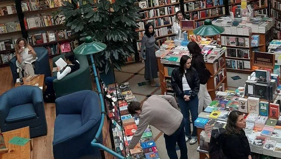 Una editorial rojense presente en la Feria Internacional del Libro de Guadalajara