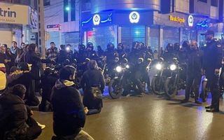 Más represión y bloqueo de Internet en Irán