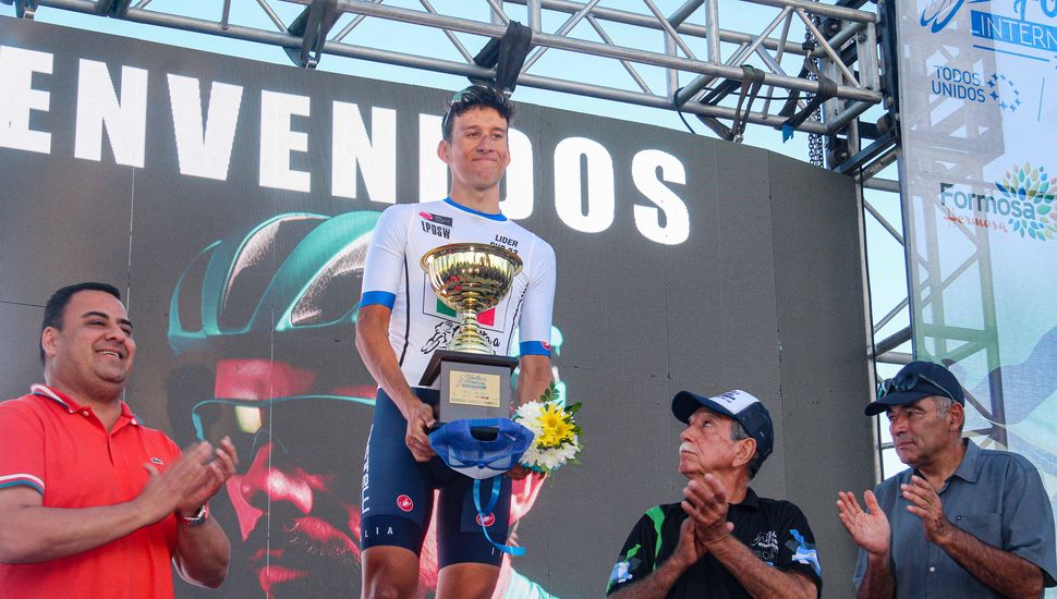 Laureano Rosas se coronó campeón de la vuelta ciclística a Formosa