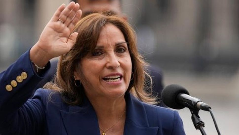 Crisis en Perú: Boluarte destituyó al primer ministro