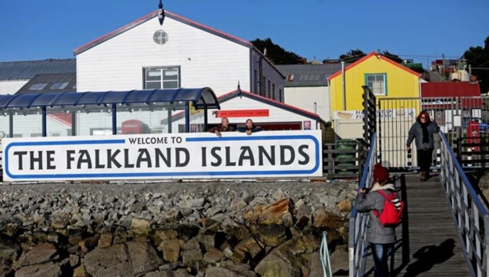 Se hicieron dos vuelos a las Malvinas por “razones humanitarias”