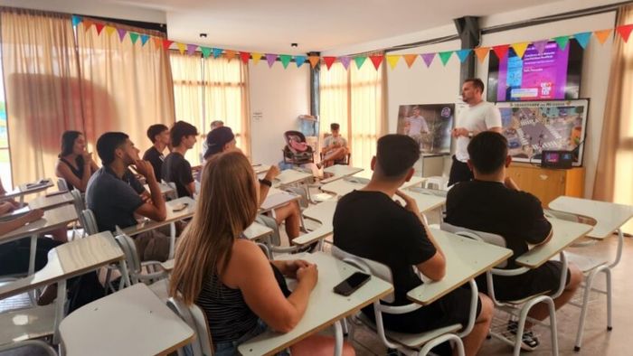 Capacitación en natación: docentes se formaron en Pergamino