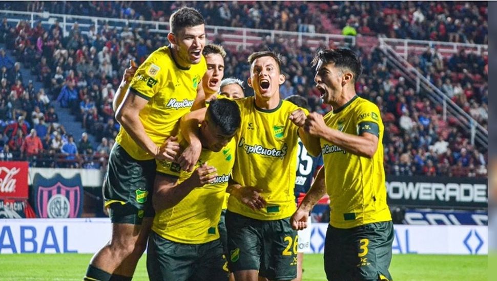 Defensa venció a San Lorenzo y clasificó a playoffs