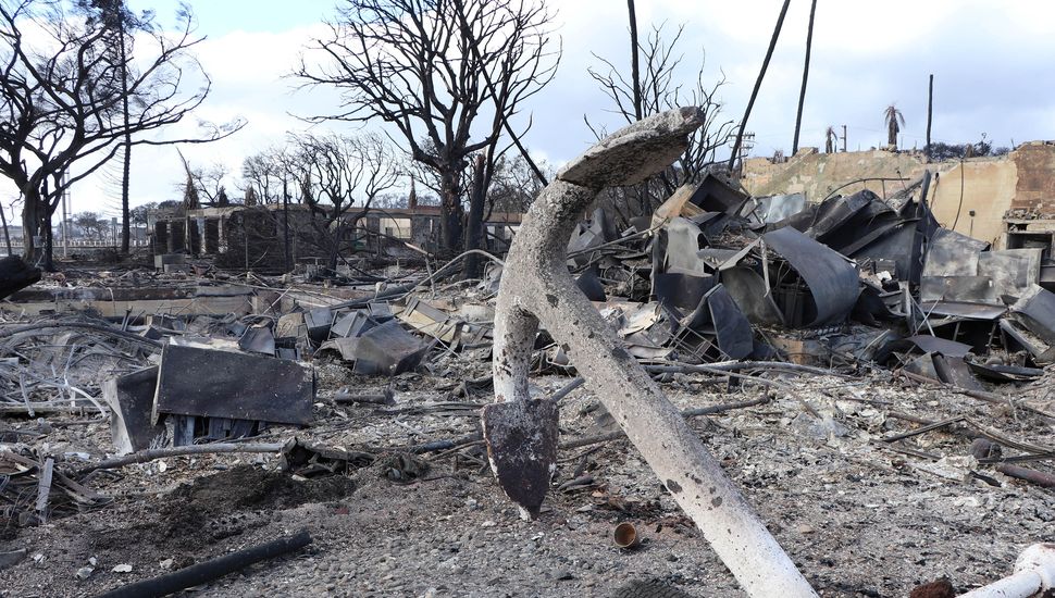 Aumenta el número de víctimas por devastadores incendios