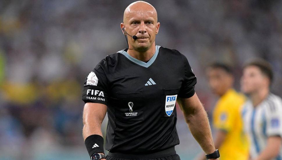 "Ser el árbitro de una final de un Mundial es increíble", indicó Szymon Marciniak