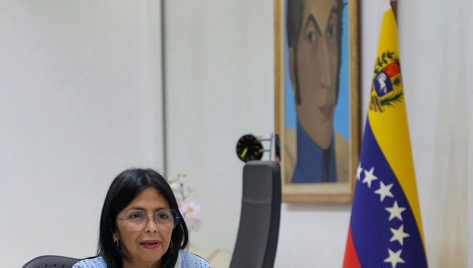 Donald Trump advierte a Delcy Rodríguez que pagará “un precio muy alto” si no se alinea con Washington