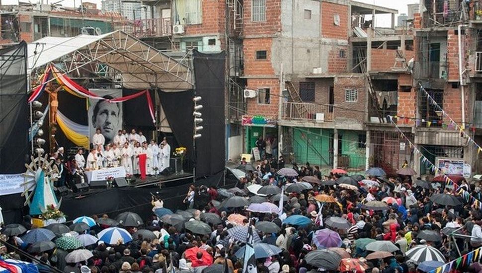 Sacerdotes de las villas pidieron que los políticos “no se olviden de los pobres"