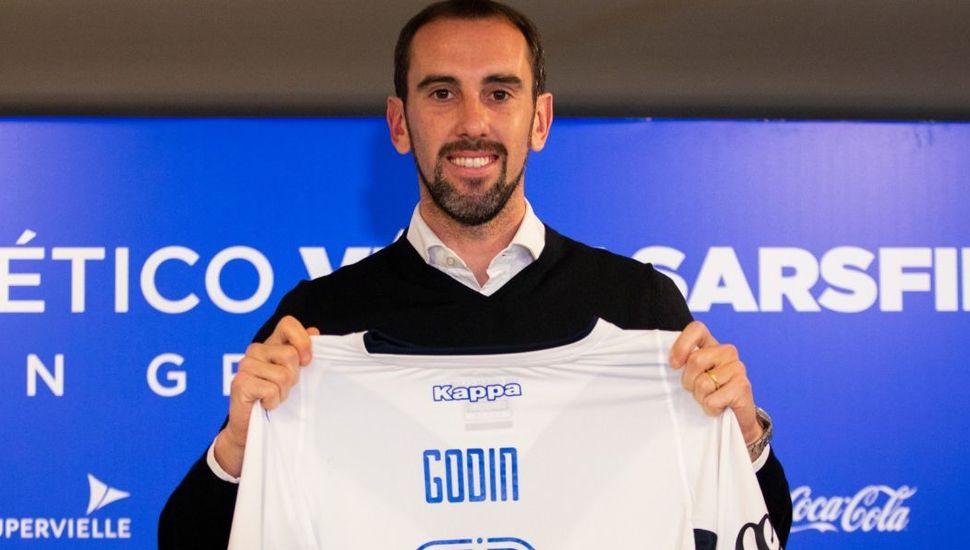 El uruguayo Godín se retiró del fútbol