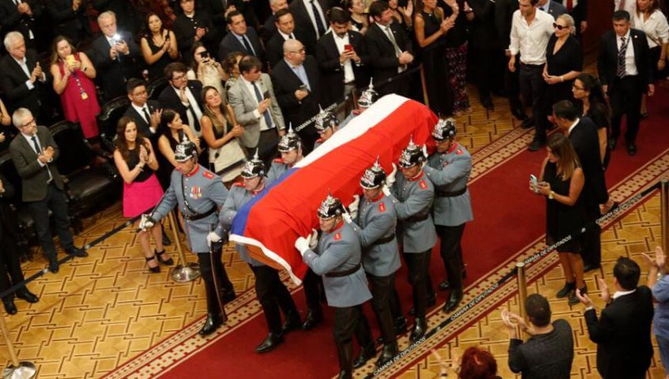 Piñera fue velado en público como parte de funeral de Estado
