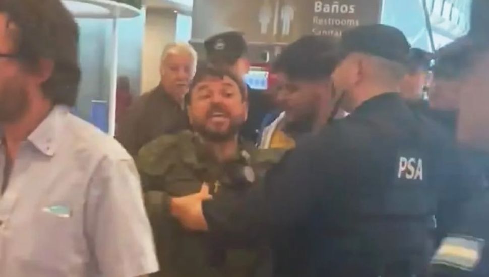 Grabois reaccionó ante un escrache en Ezeiza al regresar de su encuentro con el Papa