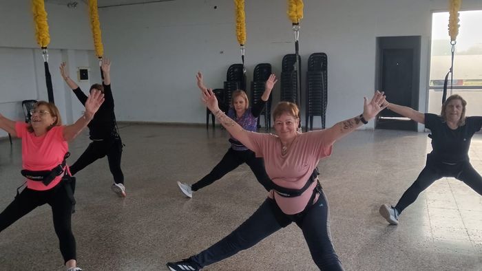 Qué es el acro bungee la nueva disciplina que llegó a Pergamino