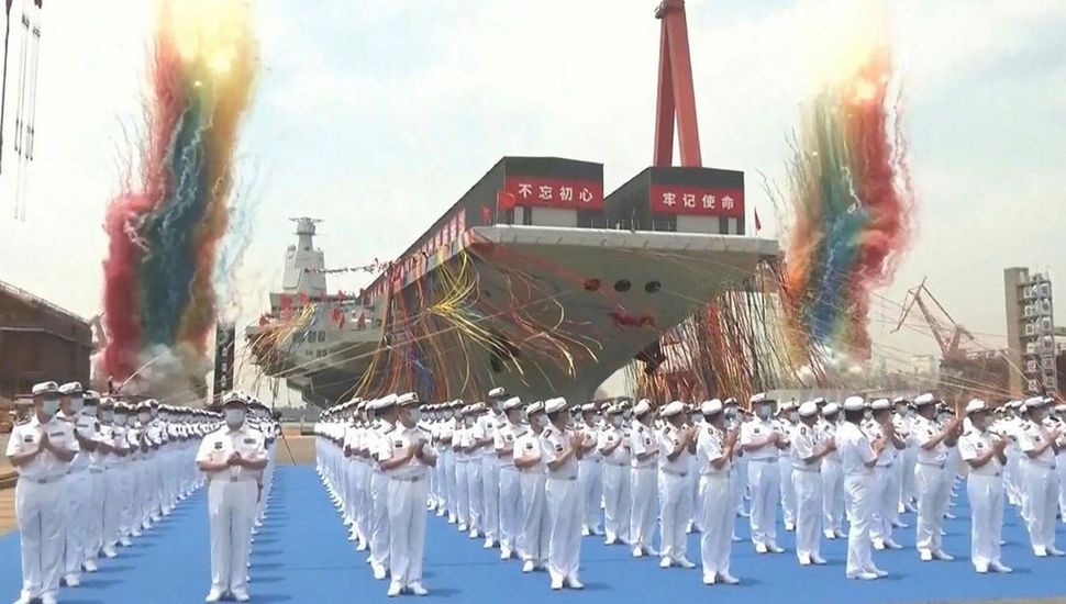 China se convirtió en la segunda potencia militar en portaaviones