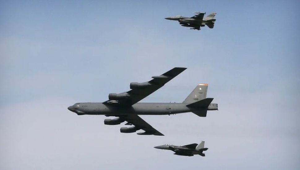 EEUU sobrevoló Corea del Sur con bombarderos y aviones furtivos