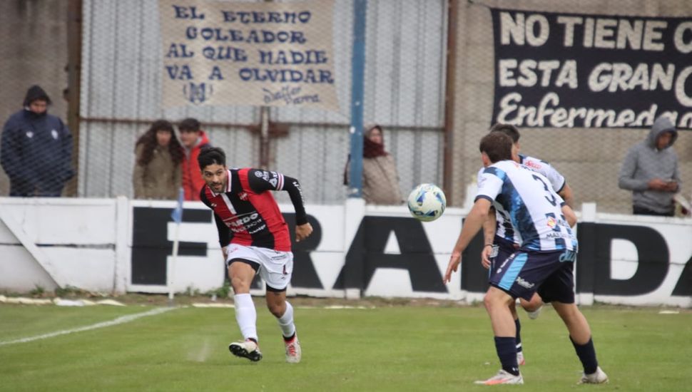 Gran triunfo de Douglas ante El Linqueño