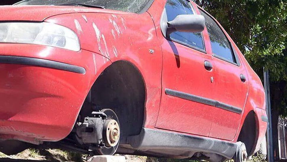 Preocupación por el aumento de robos de ruedas a autos