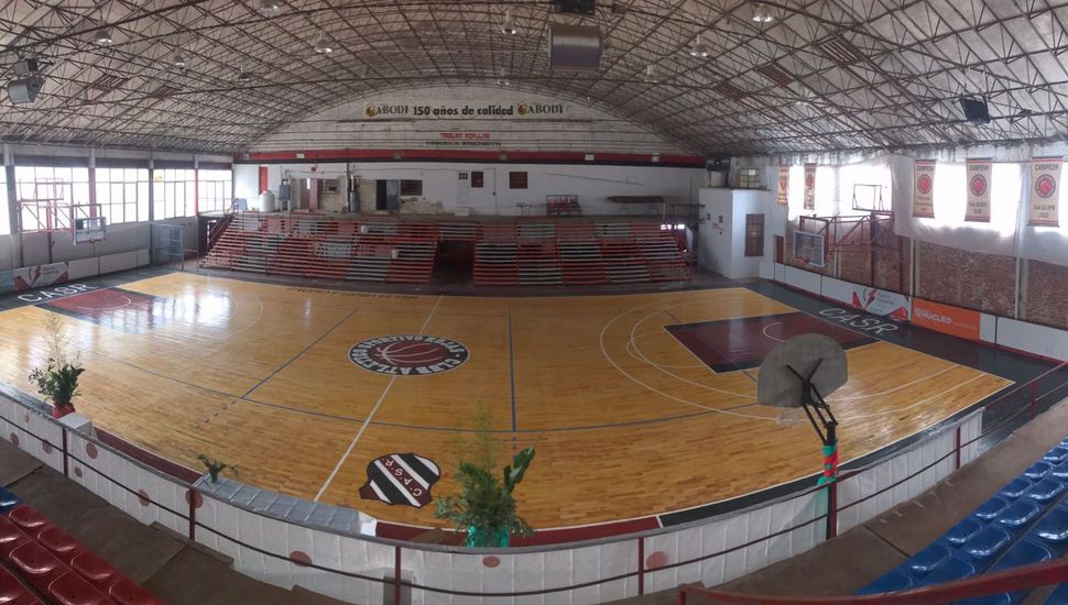 Sportivo Rojas remodeló el piso en su estadio