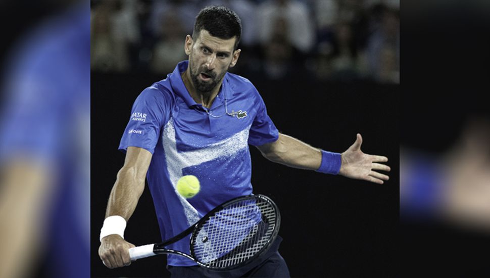 Novak Djokovic venció a Carlos Alcaraz y accedió a semifinales