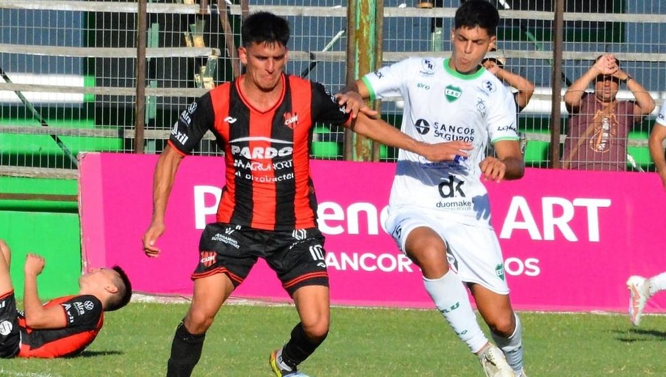 Douglas ganó en Sunchales y mira todo desde arriba