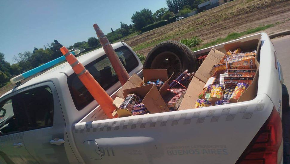 Allanamiento y secuestro de pirotecnia en Colón