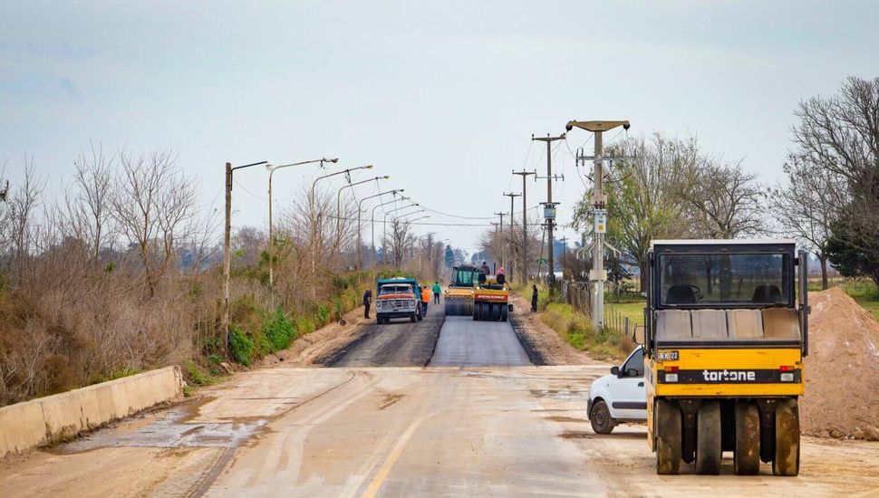 Comenzaron los trabajos de pavimentación de la calle Miguel Cané