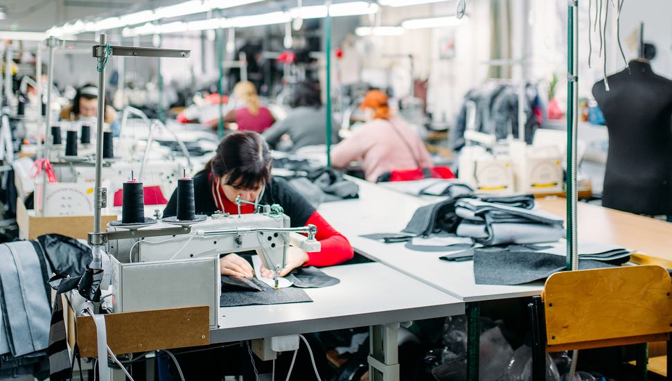 Dura crisis de  la industria textil