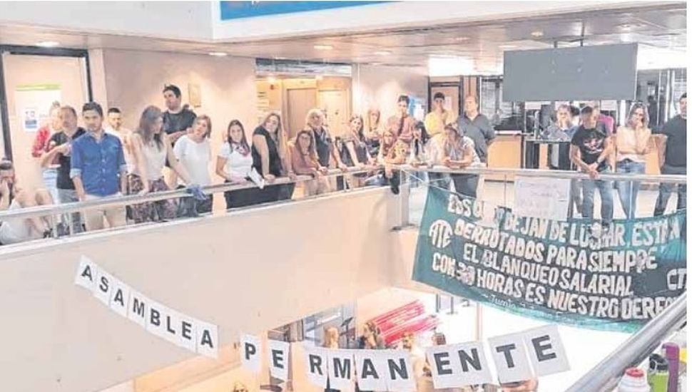 Medidas de fuerza de empleados afecta la actividad de escribanos, abogados y agrimensores