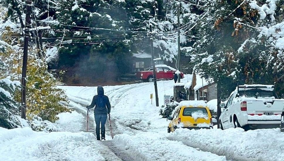 Cómo fue la nevada histórica que llegó a Bariloche inesperadamente